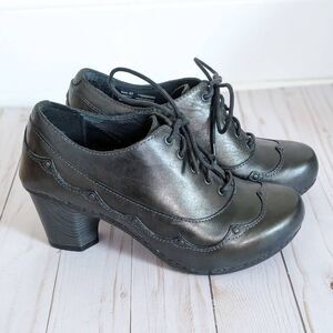 Dansko Nell Crazy Horse Scalloped Leather Oxford Lace Up Shoes